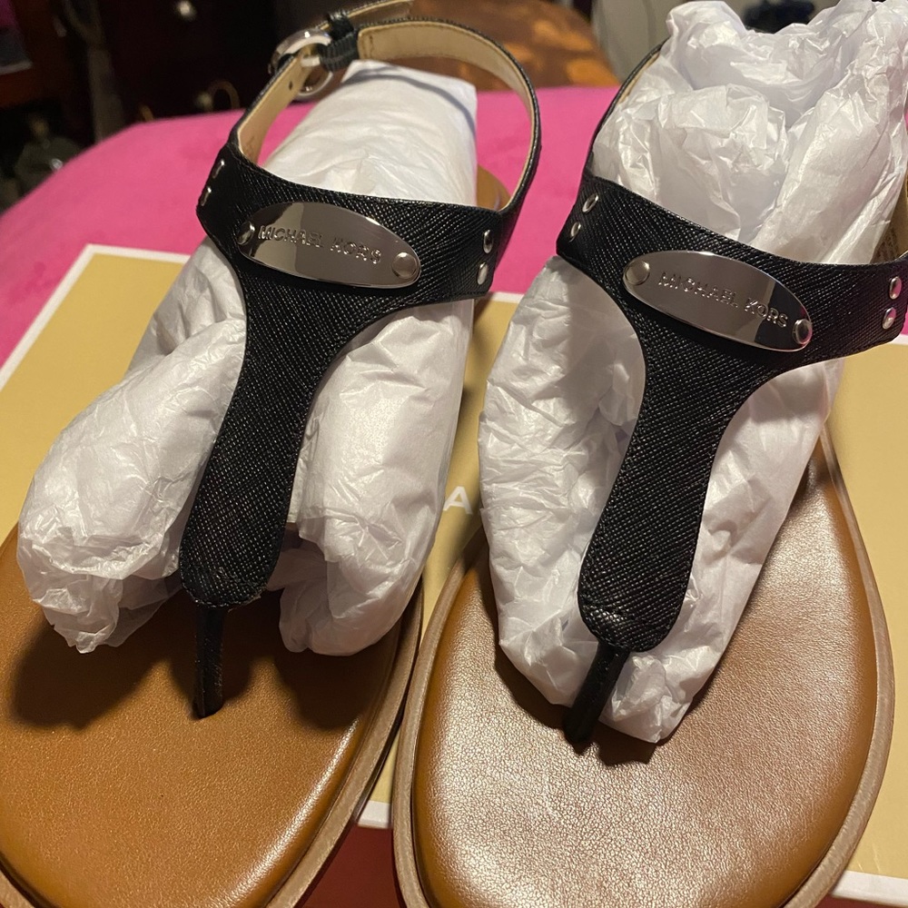 Black Mk sandals - Picture 4 of 4